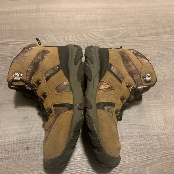 Ozark Trail Hiking Boots Shoes - Picture 7 of 9